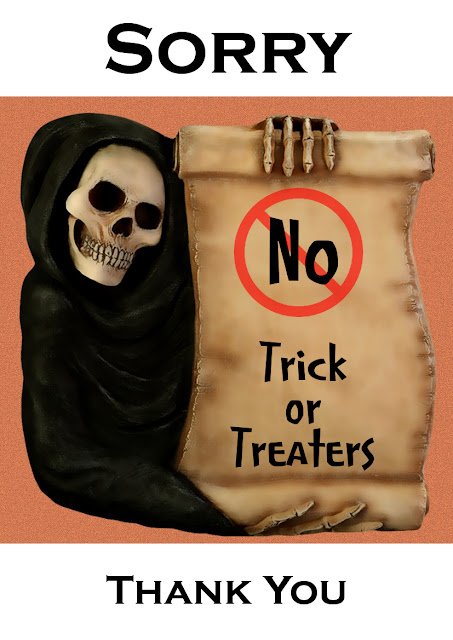 Halloween grim reaper skeleton skull design no trick or treaters please poster free printable from justhalloweencrafts.com grim reaper skeleton skull skeletal poster no trick or treating