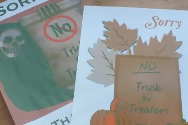 Free No Trick or Treating Signs Printable